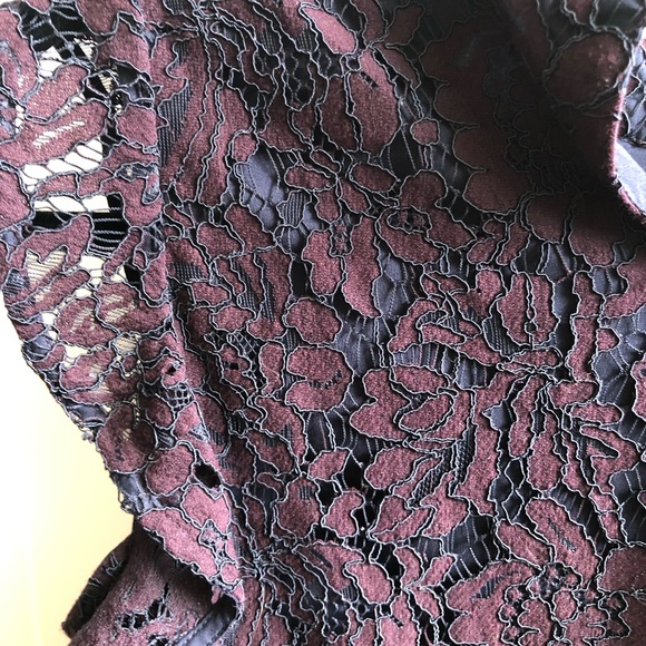 Banana Republic Purple Lace Ruffle Sleeveless S - Picture 3 of 4